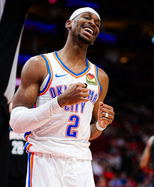 开云体育官网-亚历山大20+10刷爆神迹，兰德尔32分带不动华子，雷霆擒狼夺8连胜